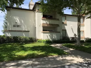 Photo #1: 20005692 Listing 