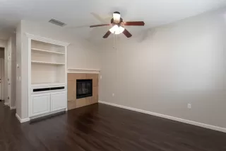 Photo #2: 20005707 Listing 