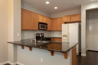 Photo #6: 20005707 Listing 