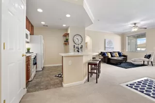 Photo #4: 20005760 Listing