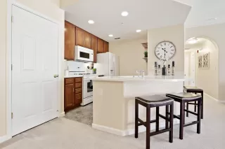 Photo #6: 20005760 Listing