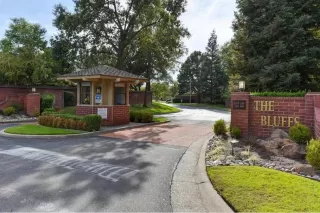 Photo #4: 20005887 Listing