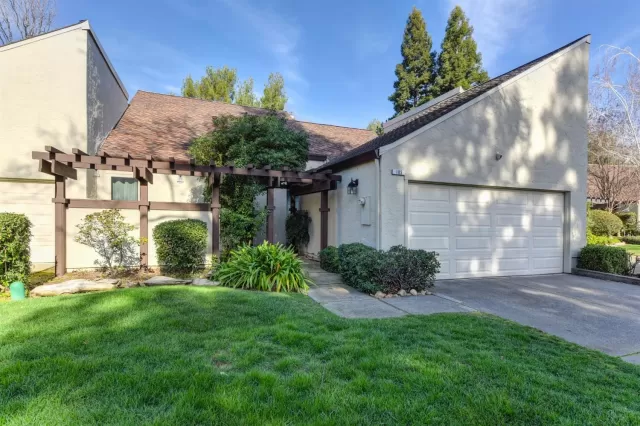 MLS: 20005994 Condo For Sale