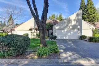 Photo #1: 20005994 Listing