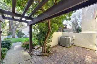 Photo #3: 20005994 Listing