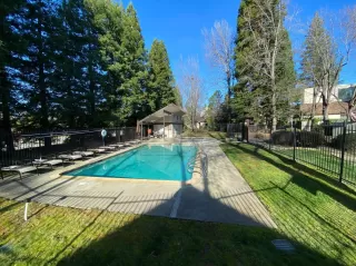 Photo #4: 20005994 Listing