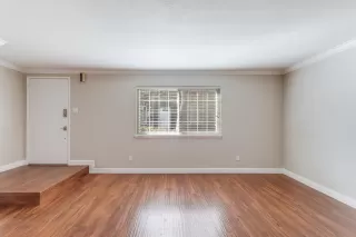 Photo #6: 20006005 Listing 