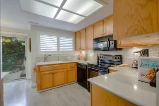 Photo #4: 20006602 Listing 