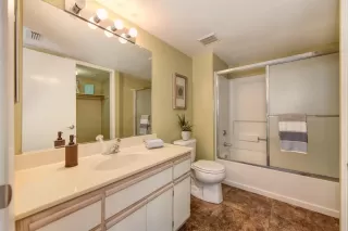 Photo #6: 20006604 Listing 