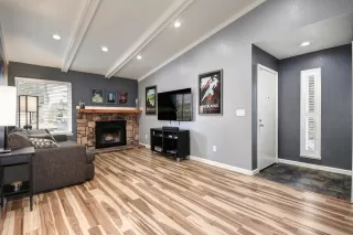 Photo #2: 20006804 Listing 