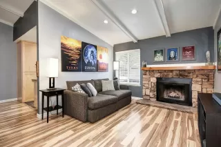 Photo #4: 20006804 Listing 