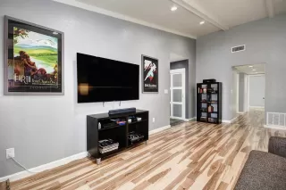 Photo #5: 20006804 Listing 