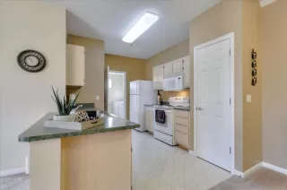 Photo #5: 20006829 Listing 