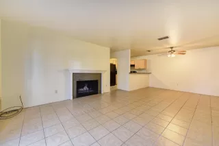 Photo #4: 20006974 Listing