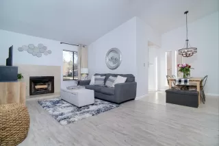 Photo #2: 20007286 Listing