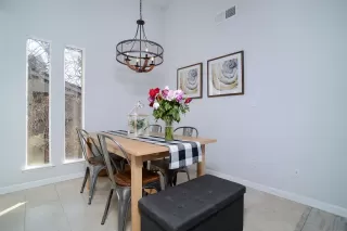 Photo #4: 20007286 Listing