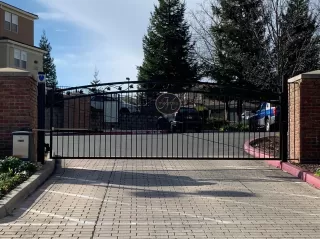 Photo #3: 20007306 Listing