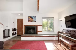 Photo #2: 20007381 Listing