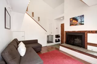 Photo #5: 20007381 Listing