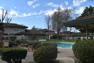 Photo #4: 20007420 Listing