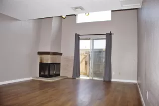 Photo #3: 20007626 Listing