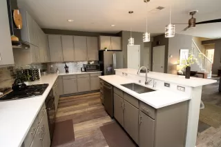 Photo #2: 20007812 Listing