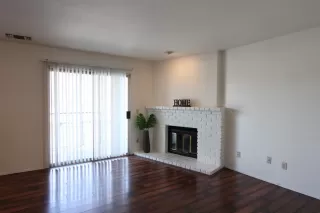 Photo #2: 20007936 Listing