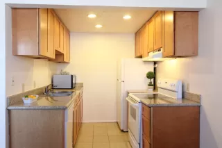 Photo #4: 20007936 Listing