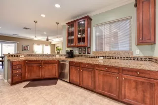 Photo #1: 20007997 Listing