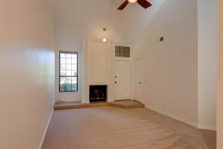 Photo #5: 20008033 Listing