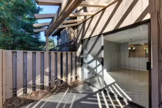 Photo #5: 20008206 Listing 