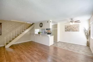 Photo #3: 20008371 Listing 