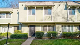 Photo #2: 20008407 Listing