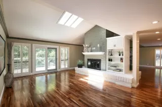 Photo #1: 20008473 Listing