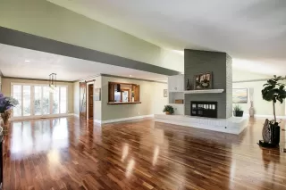 Photo #6: 20008473 Listing