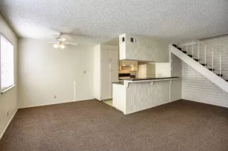 Photo #4: 20008487 Listing 