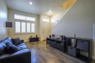 Photo #6: 20008690 Listing