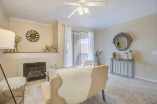 Photo #2: 20008718 Listing