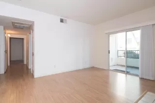 Photo #1: 20008808 Listing 