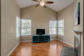 Photo #4: 20008867 Listing 