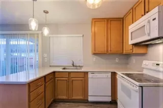 Photo #6: 20008913 Listing