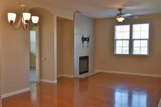 Photo #2: 20009268 Listing