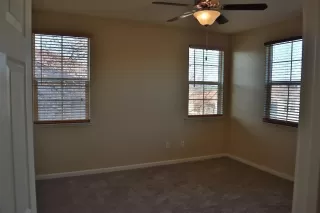 Photo #3: 20009268 Listing