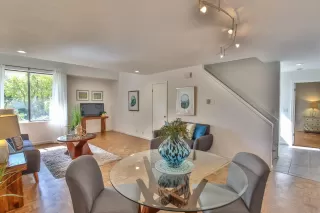 Photo #2: 20009698 Listing