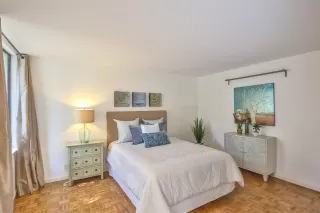 Photo #4: 20009698 Listing