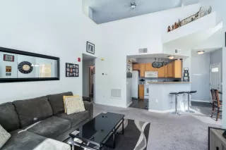 Photo #4: 20010039 Listing