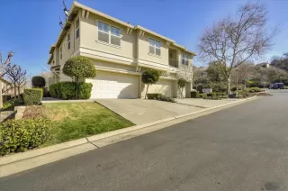 Photo #1: 20010280 Listing