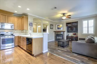 Photo #6: 20010280 Listing