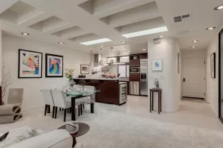 Photo #2: 20010501 Listing