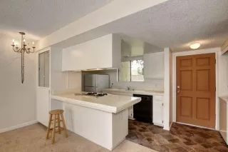 Photo #5: 20010684 Listing 